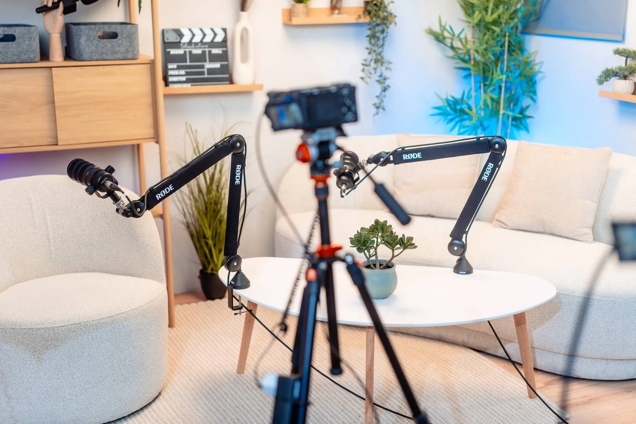 Scandinavian studio: cozy podcast recording room in Budapest